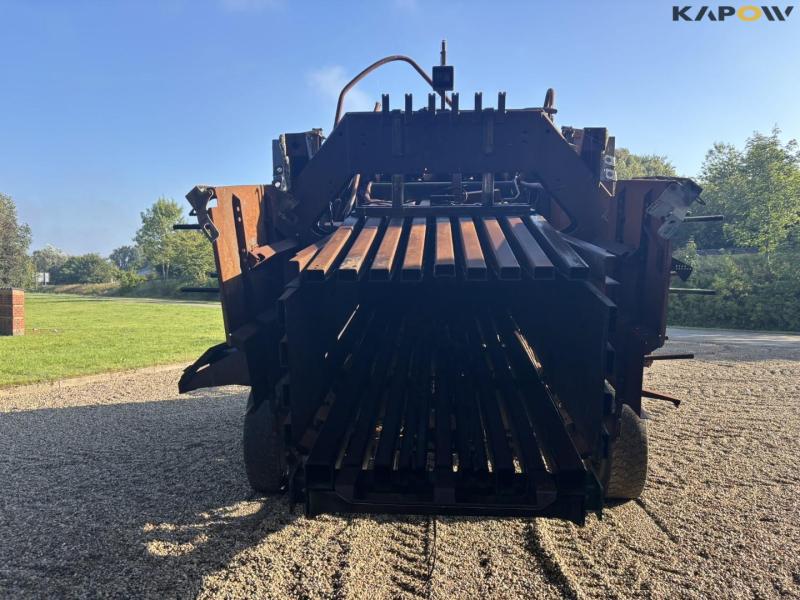 Krone Big Pack 1290 Big Ball Presses 6