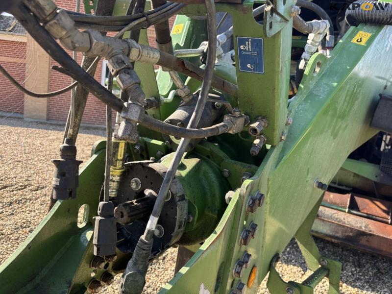 Krone Big Pack 1290 Big Ball Presses 13