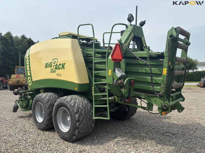 Krone BigPack 890 XC baler 7