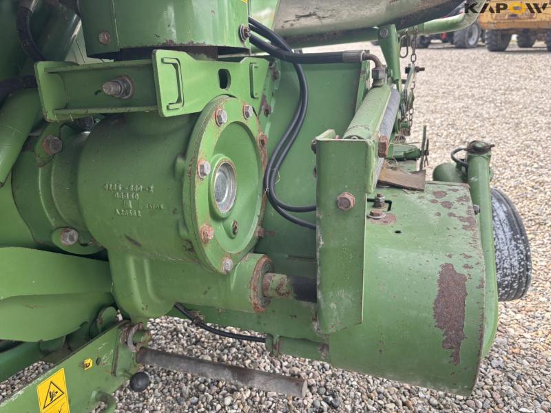 Krone BigPack 890 XC baler 25