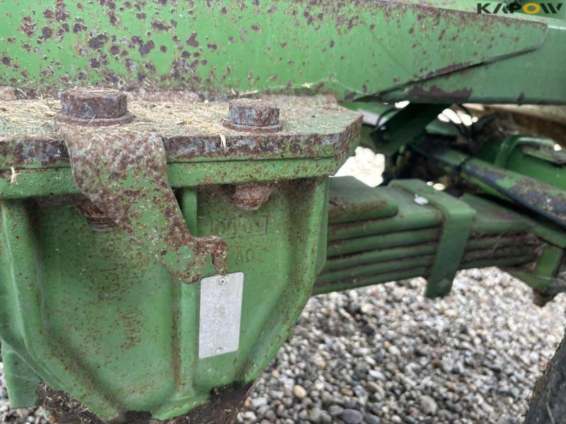 Krone BigPack 890 XC baler 38