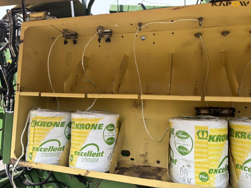 Krone BigPack 890 XC baler 70