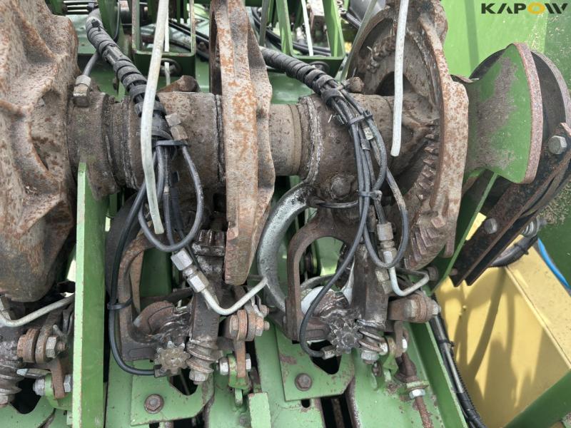 Krone BigPack 890 XC baler 92