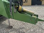 Krone BigPack 890 XC baler 13