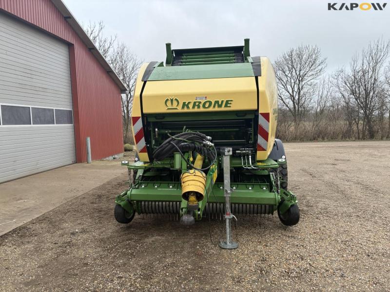 Krone Comprima CF155 XC Plus round baler 2