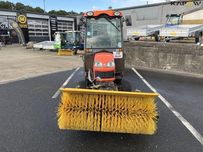 Kubota BX 2350 compact tractor with sweeper and salt spreader 2