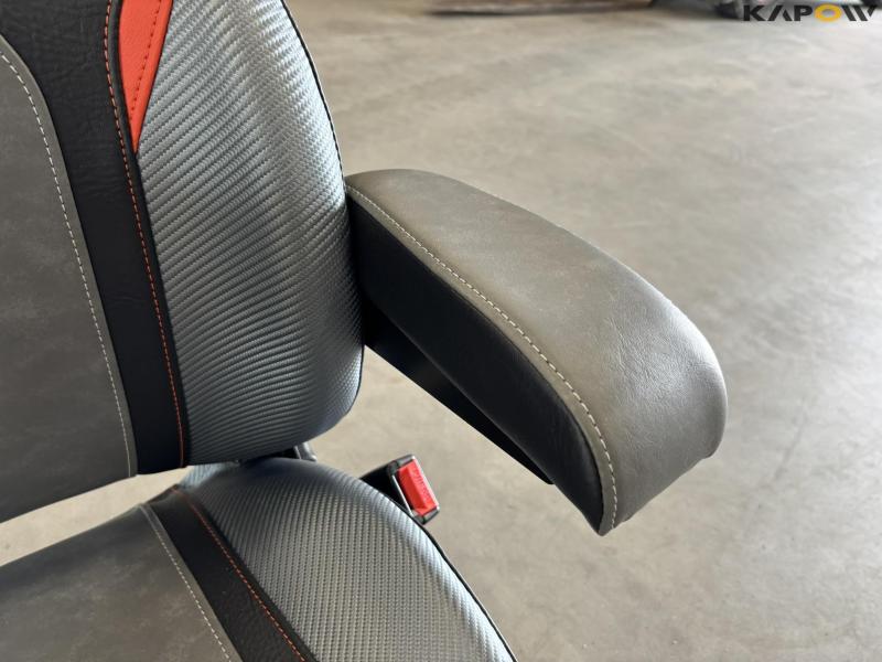 Kubota seat with armrests - new 11