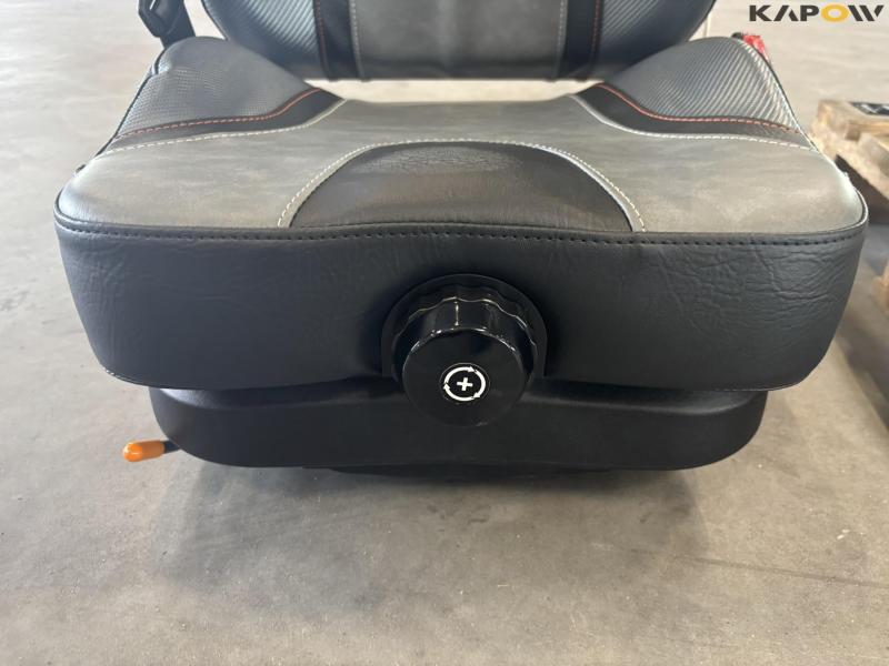 Kubota Seat with armrest 2 pcs. - New 21