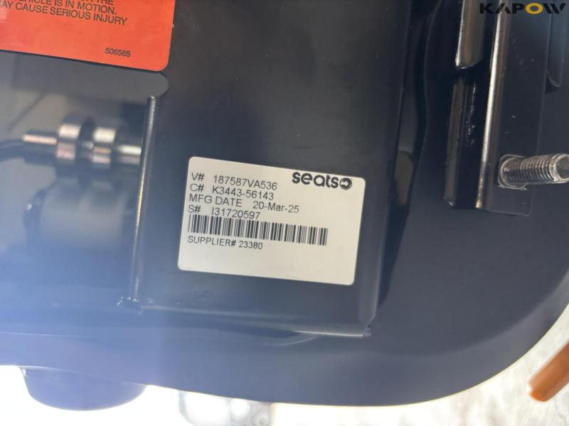 Kubota seats with armrests 2 pieces - new 20