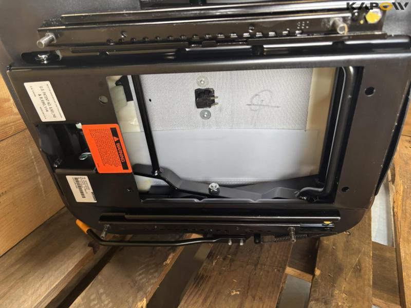 Kubota seats with armrests 2 pieces - new 28