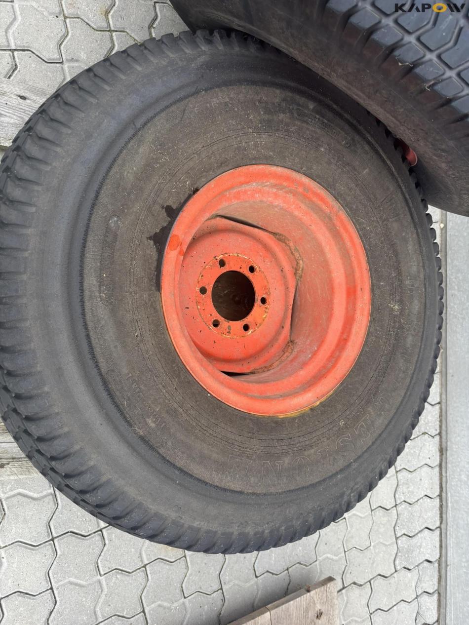 Kubota STV 35 4WD tractor 85