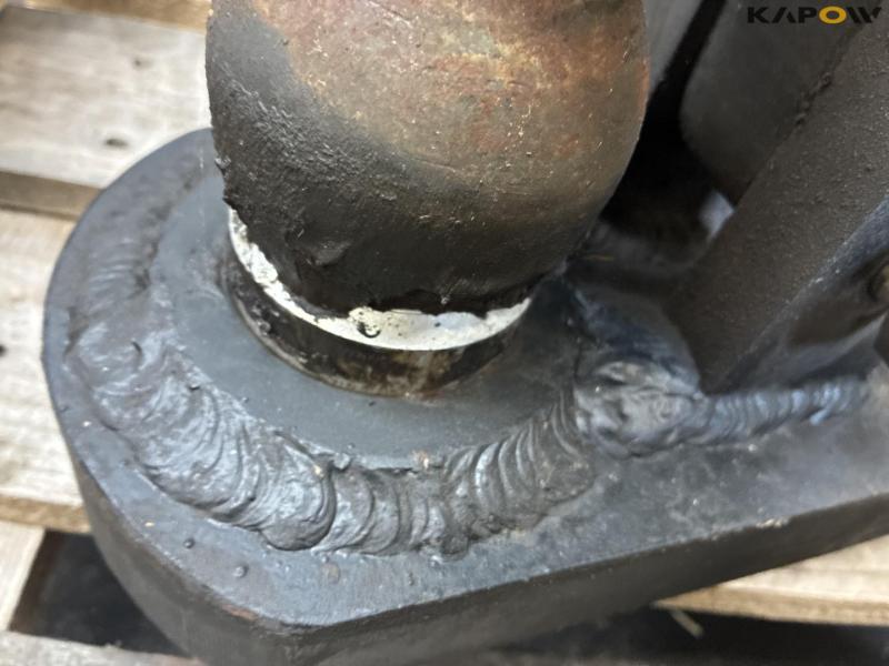 Ball hitch 11