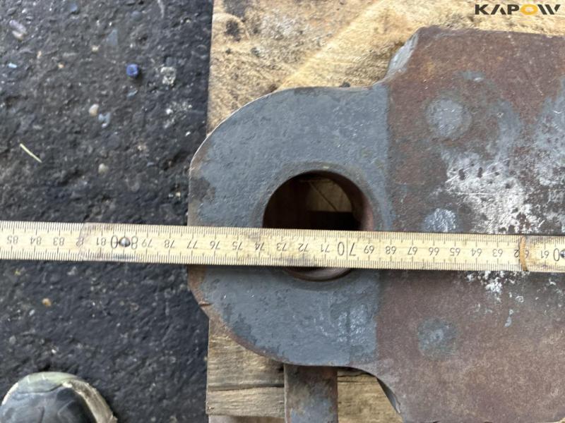 Ball hitch 30