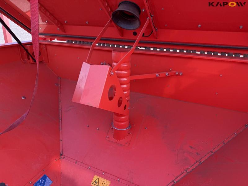 Kuhn 4030 power harrow seeding kit 53