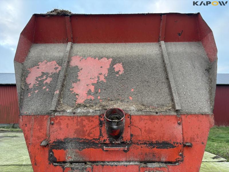 Kuhn Euromix II 1460 mixer wagon 34