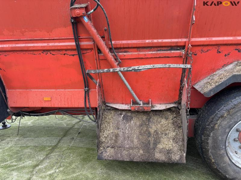 Kuhn Euromix II 1460 mixer wagon 38