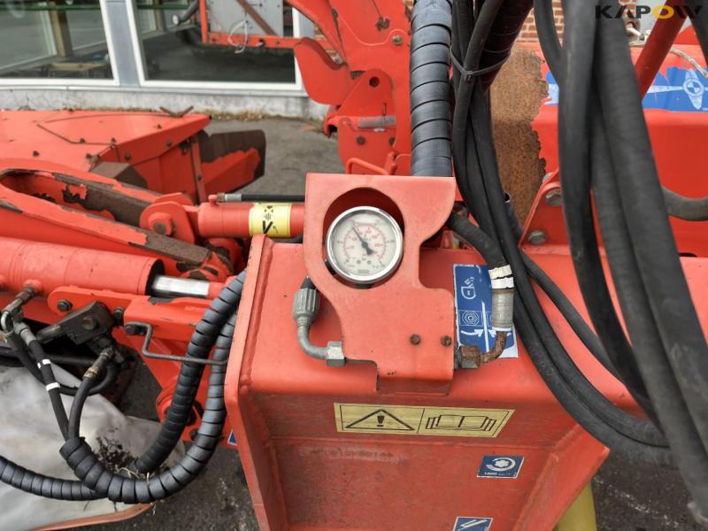 Kuhn FC318-FF mower 13