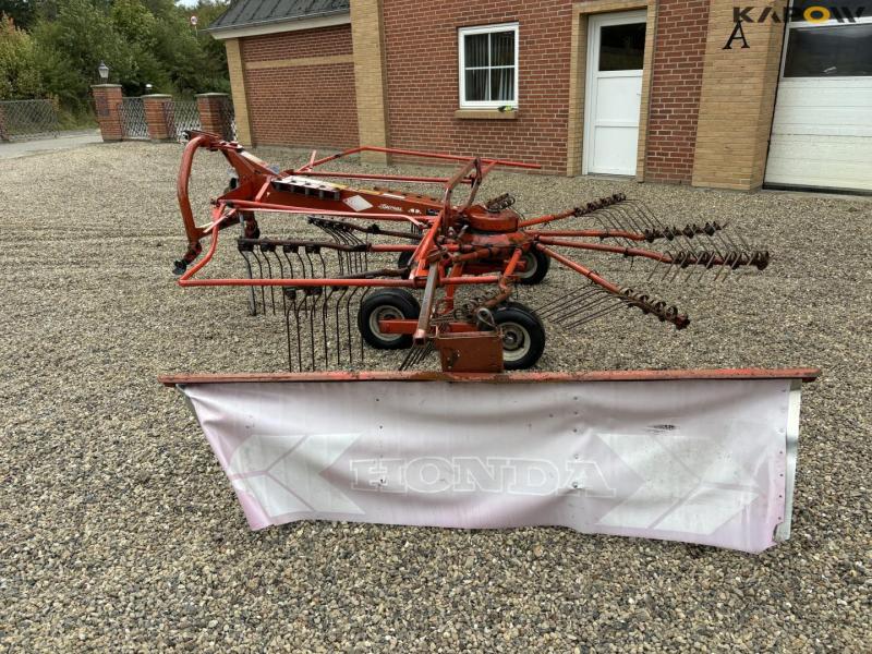 Kuhn GA 4101 GM rake 7