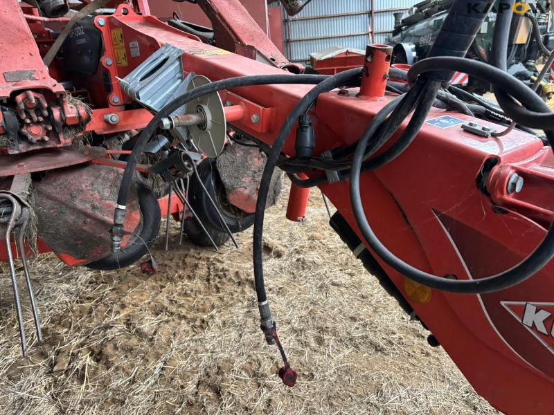 Kuhn GF 13012 DigiDrive tedder 8