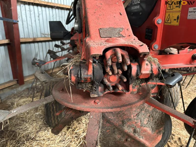 Kuhn GF 13012 DigiDrive tedder 13