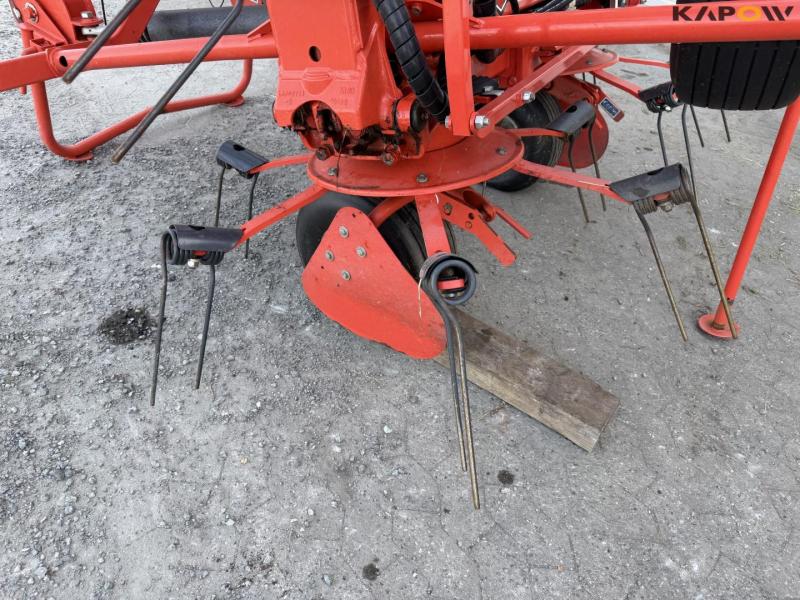 Kuhn GF10812 tedder 8