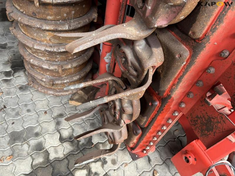 Kuhn HR6004 + TF1500 power harrow seeding set 25