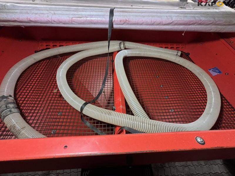 Kuhn HR6004 + TF1500 power harrow seeding set 74