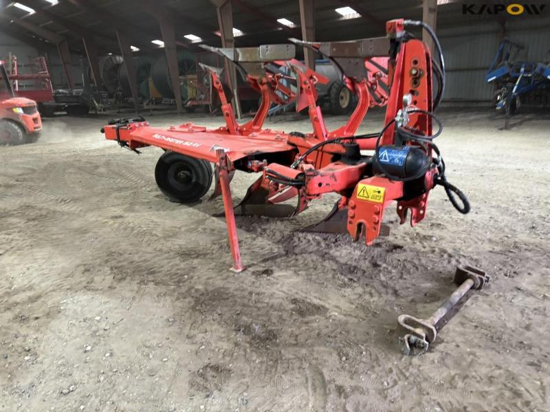 Kuhn multi-master 152 AV 2 furrow front plough 3