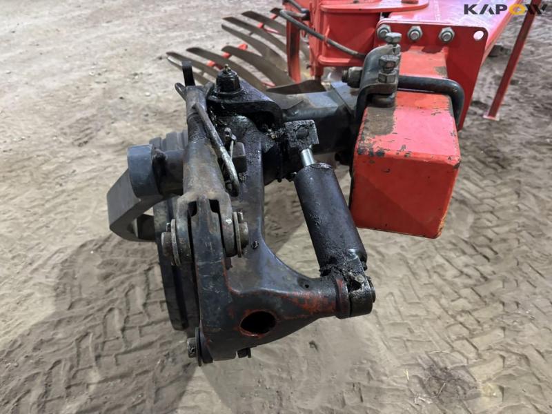 Kuhn multi-master 152 AV 2 furrow front plough 24