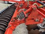 Kuhn Optimer 503 R disc harrow with seed drill 18