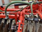 Kuhn Optimer 503 R disc harrow with seed drill 23