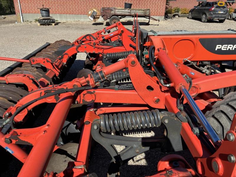 Kuhn performer 5000 harrow 22