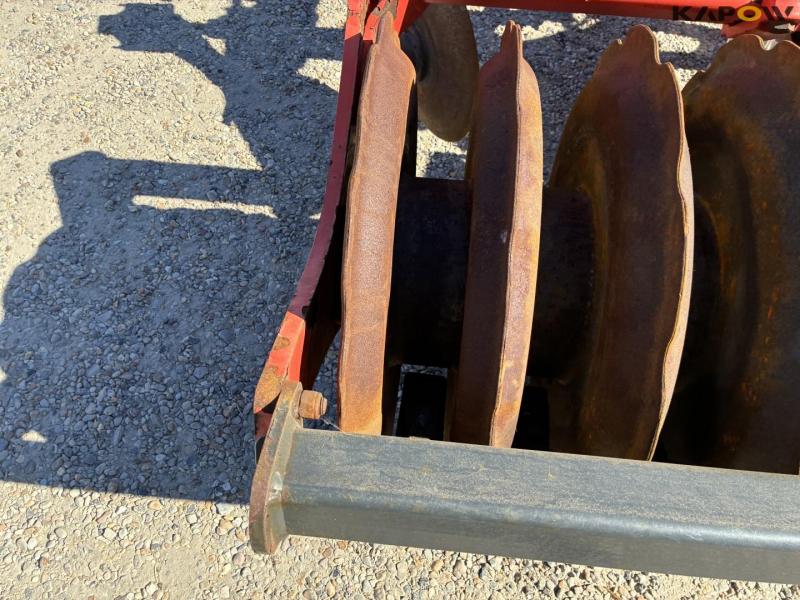 Kuhn performer 5000 harrow 27