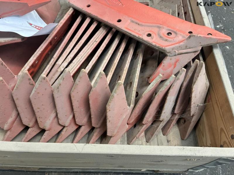 Kuhn plow parts 16
