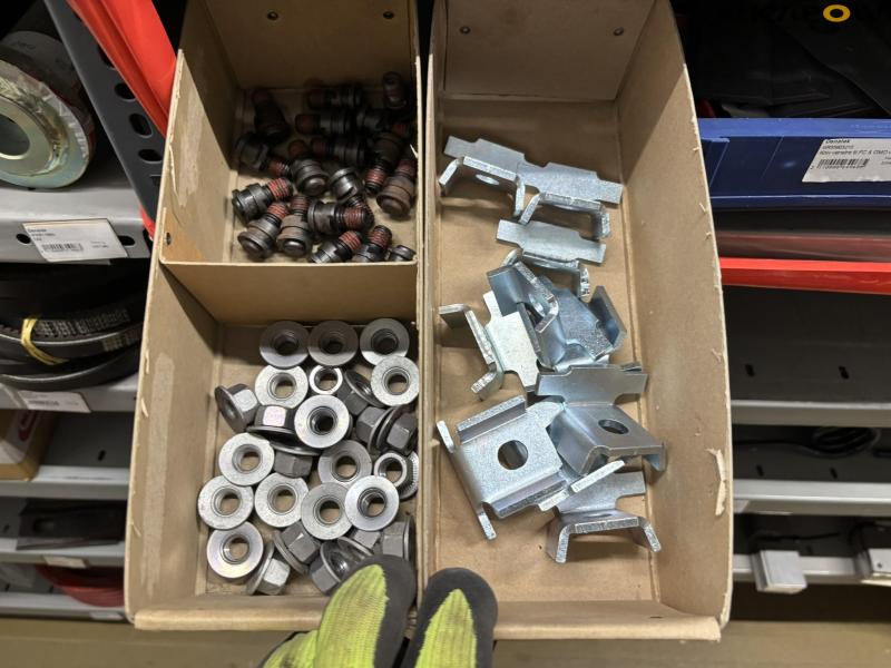 Kuhn spare parts - new 13