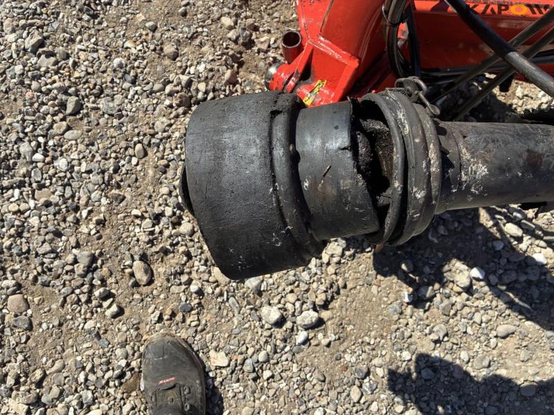 Kuhn TB211 flail mower 5