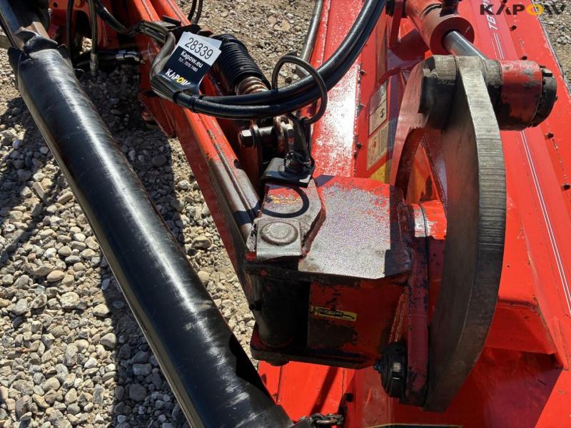 Kuhn TB211 flail mower 17