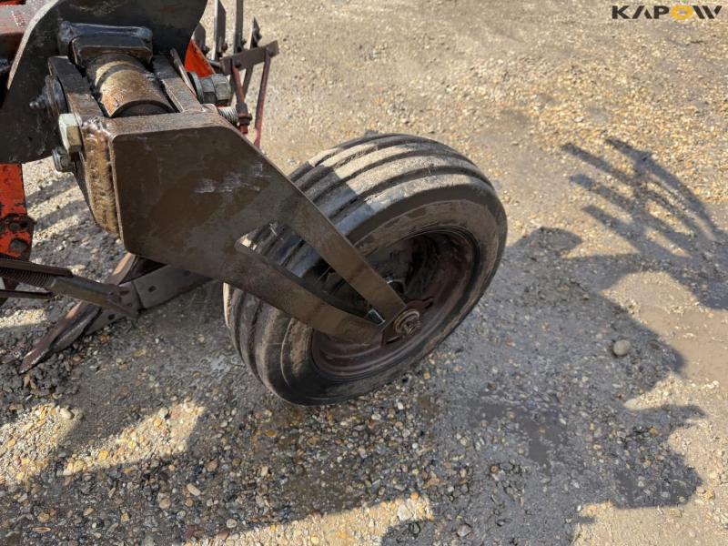 Kuhn Vari-Master 151 5 furrow plough 50