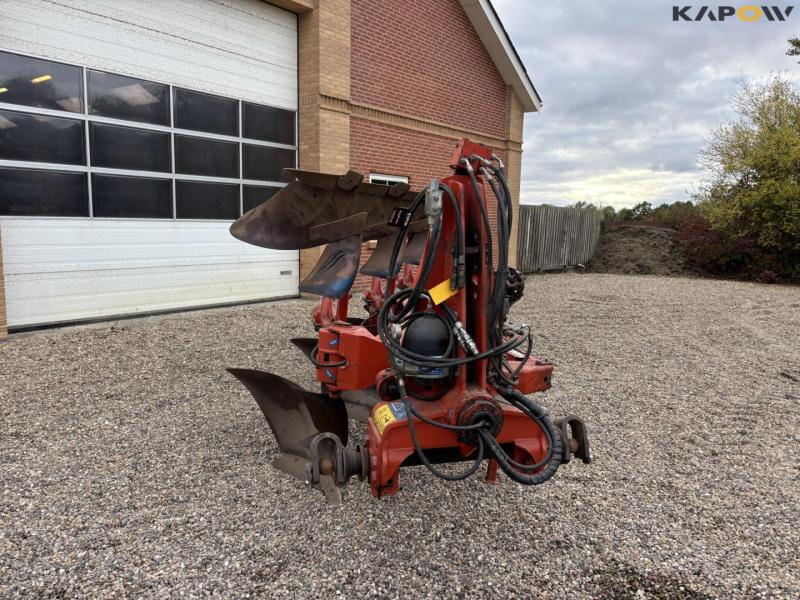 Kuhn Vari-Master 152 5 furrow plough 2
