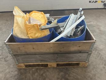 Cattle brush/various cattle equipment