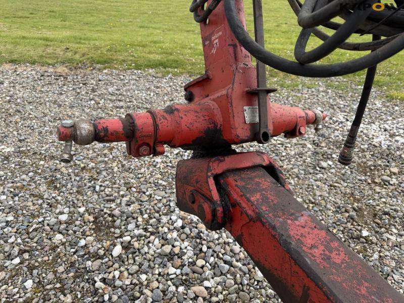 Kverneland 100-30 7 furrow reversible plough 10
