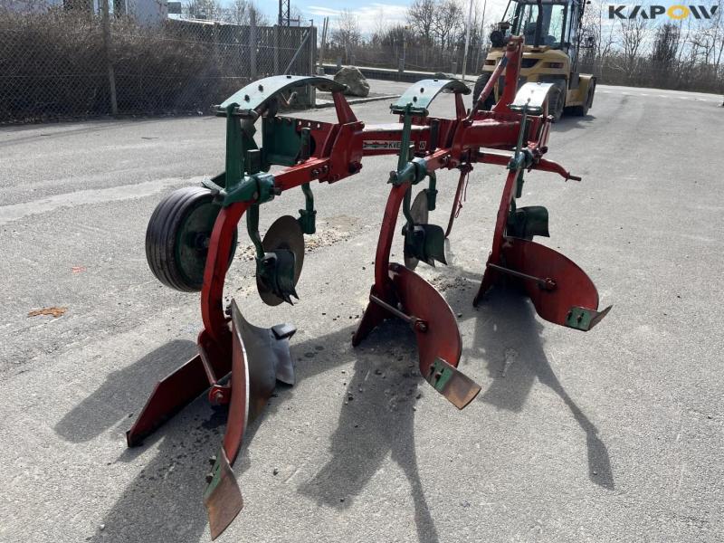 Kverneland 3 furrow plough 5
