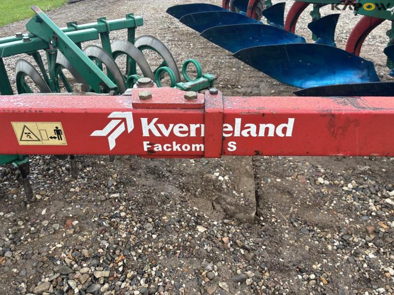 Kverneland EG 100-300 5 furrow plow with pakomat 18