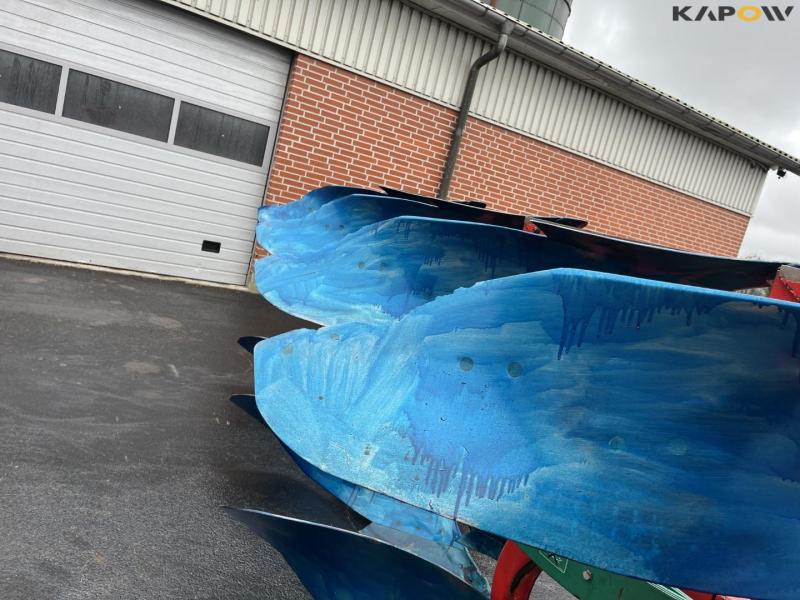 Kverneland EG 6 furrow reversible plough 18