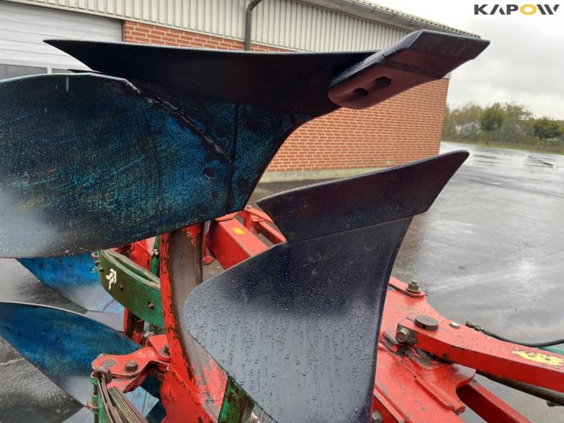 Kverneland EG100 5 furrow plough 13