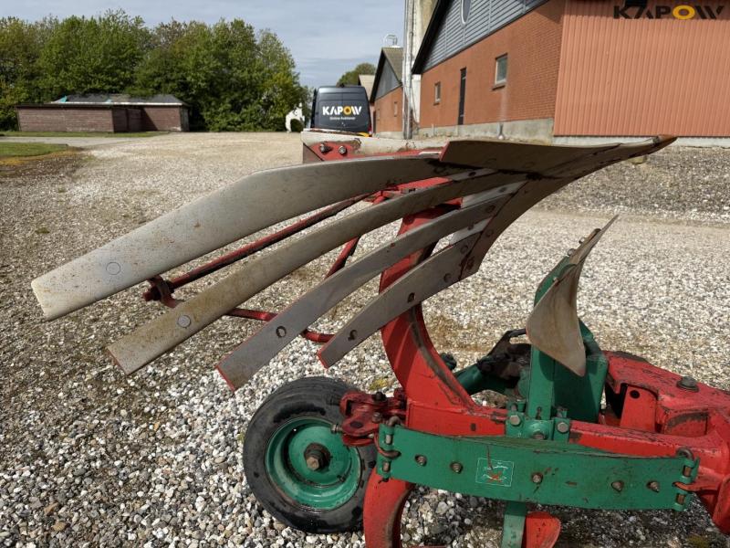 Kverneland EG100 furrow plough 30