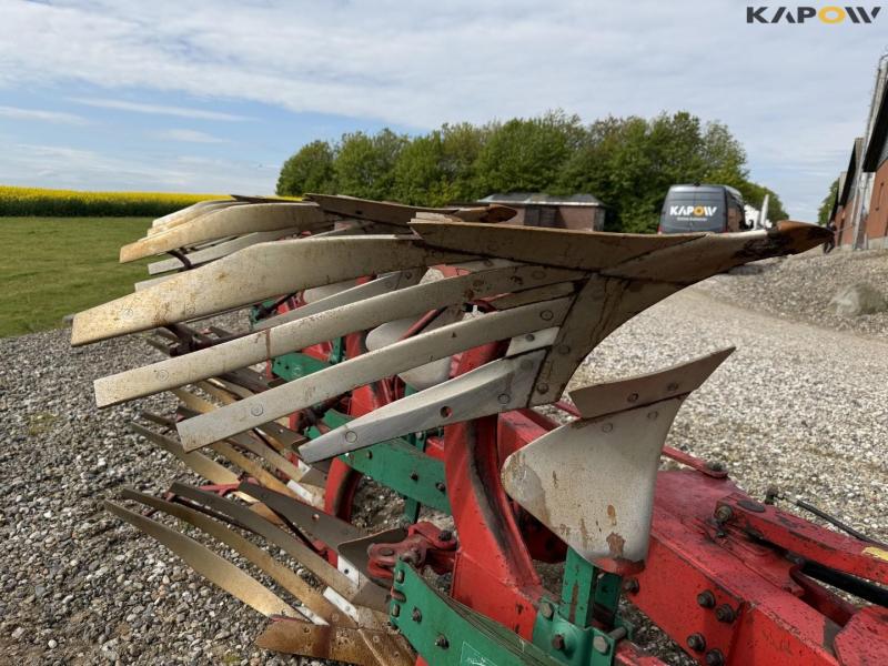 Kverneland EG100 furrow plough 38