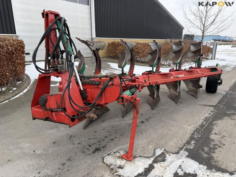 Kverneland EG85 plow 1