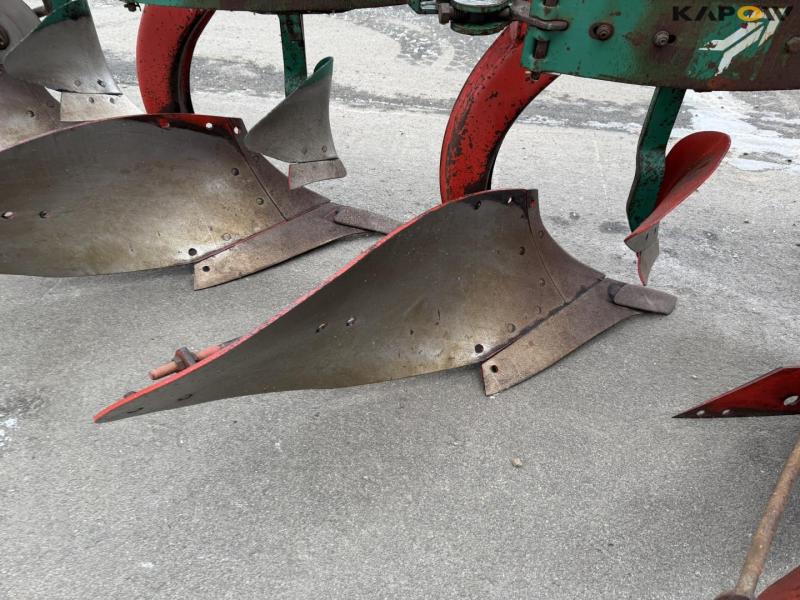 Kverneland EG85 plow 24
