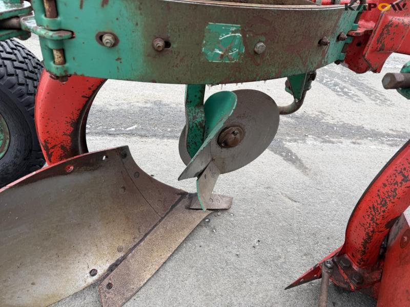 Kverneland EG85 plow 34